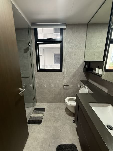 Avenue South Residence, 1 Silat Avenue, 3 Bedrooms, 947 sqft, Condominium For Sale, by Florence Zheng Zhen, 500145635 - Bathroom - PropertyGuru.com.sg
