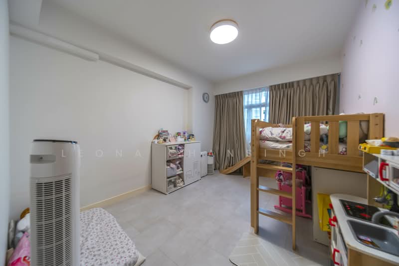 504D Yishun Street 51, 504D Yishun Street 51, 3 Bedrooms, 1,206 sqft, HDB Flat For Sale, by Leona Chansingh, 500145636 - Common Bedroom - PropertyGuru.com.sg
