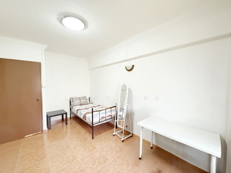 146 Rivervale Drive, 146 Rivervale Drive, 3 Bedrooms, 1,076 sqft, HDB Flat For Rent, by Leeon Ling, 500145638 - Bedroom - PropertyGuru.com.sg