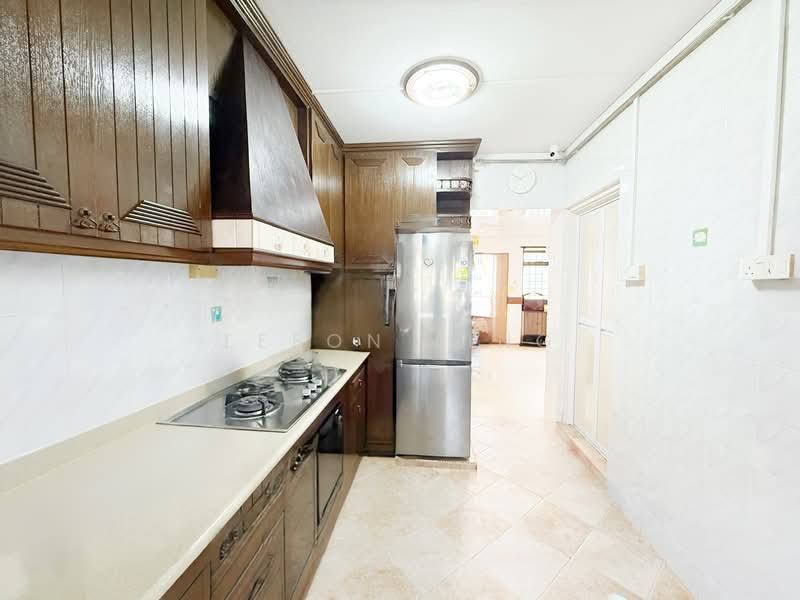 146 Rivervale Drive, 146 Rivervale Drive, 3 Bedrooms, 1,076 sqft, HDB Flat For Rent, by Leeon Ling, 500145638 - Kitchen - PropertyGuru.com.sg