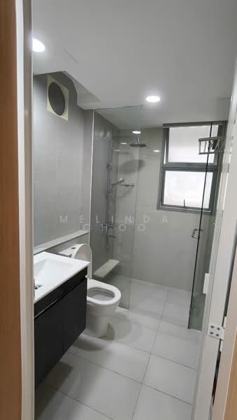 Prive, 37 Punggol Field, 3 Bedrooms, 883 sqft, Executive Condominium For Rent, by Melinda Choo, 500145640 - Bathroom - PropertyGuru.com.sg