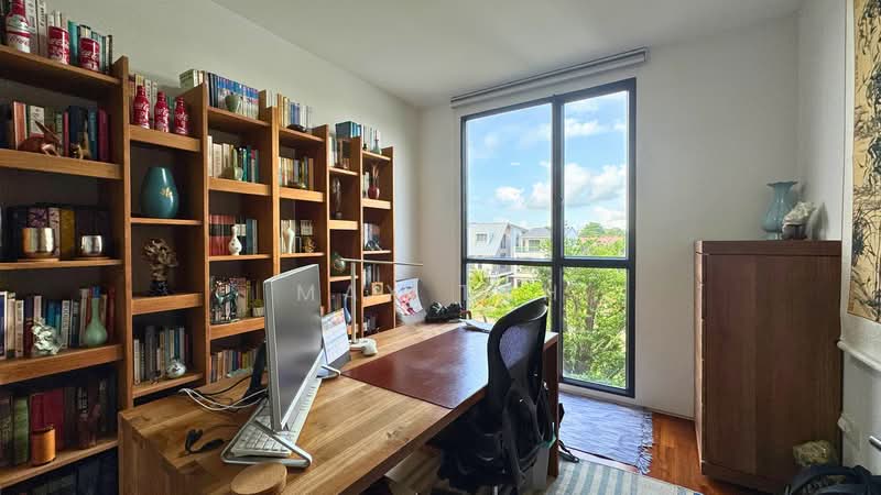 ⭐️⭐️LANDED7772@ D15 CLUSTER LANDED WITH LIFT FOR SALE, Telok Kurau Vincinity, 5 Bedrooms, 3,522 sqft, Cluster House For Sale, by Max Toh, 500145644 - Study - PropertyGuru.com.sg