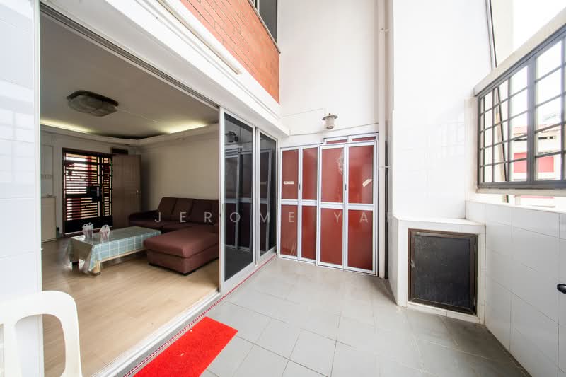 151 Yung Ho Road, 151 Yung Ho Road, 4 Bedrooms, 1,593 sqft, HDB Flat For Sale, by Jerome Yap, 500145659 - Balcony - PropertyGuru.com.sg