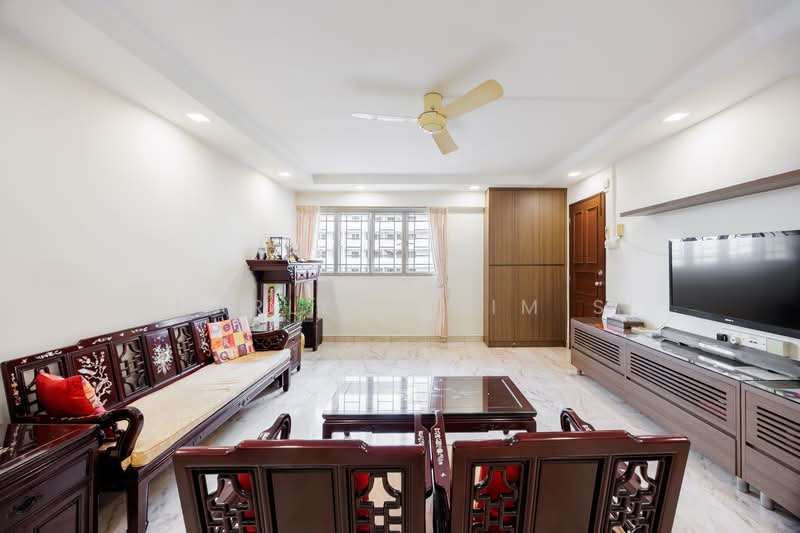 109 Serangoon North Avenue 1, 109 Serangoon North Avenue 1, 3 Bedrooms, 980 sqft, HDB Flat For Sale, by Sharlene Lim SL, 500145662 - Living Room - PropertyGuru.com.sg