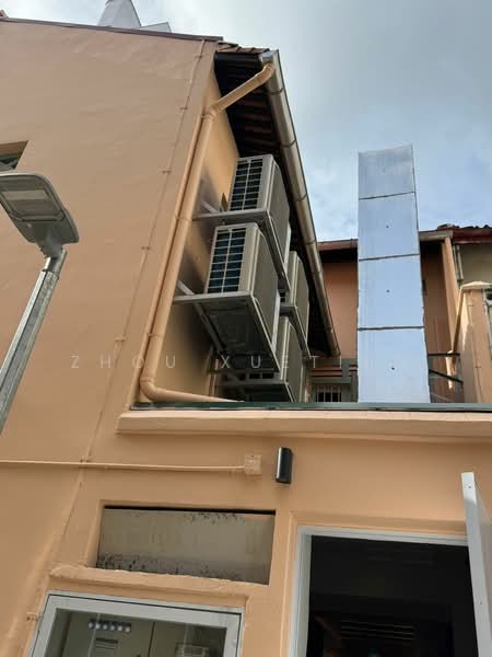 Ground Floor Shophouse Restaurant At Chinatown For Rent, , 1,090 sqft, Shop / Shophouse For Rent, by Zhou XueTing, 500145665 - Exterior - CommercialGuru.com.sg