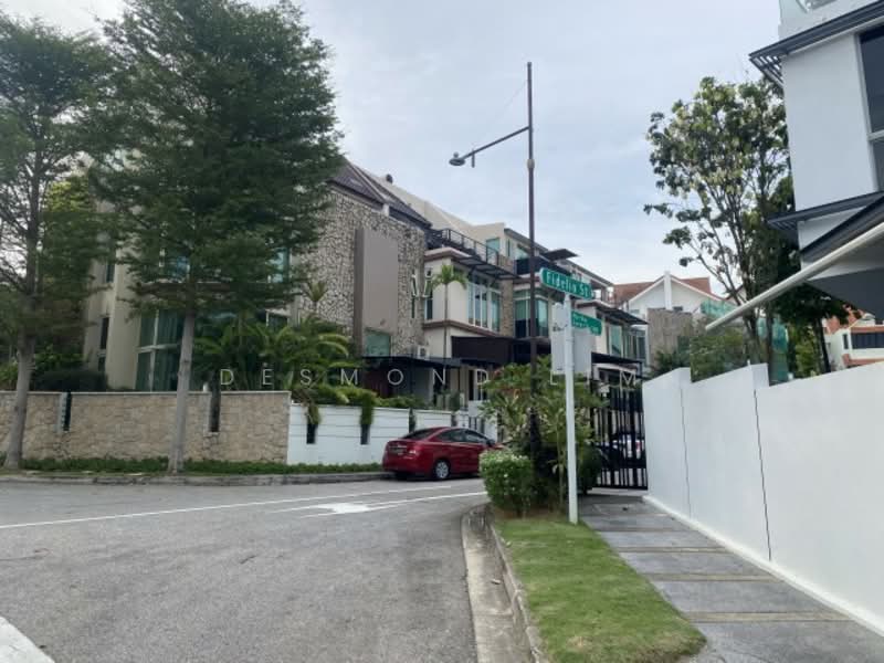 Seven bedrooms Semi D | Peaceful, Elevated | Sell vacant, , 7 Bedrooms, 4,100 sqft, Semi-Detached House For Sale, by Desmond Lim, 500145674 - PropertyGuru.com.sg