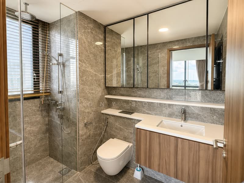 Lentor Modern, Lentor Central, 3 Bedrooms, 990 sqft, Condominium For Sale, by Tony Soh, 500145680 - Bathroom - PropertyGuru.com.sg
