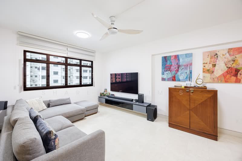 118C Jalan Membina, 118C Jalan Membina, 3 Bedrooms, 1,184 sqft, HDB Flat For Sale, by Sharlene Lim SL, 500145683 - Living Room - PropertyGuru.com.sg
