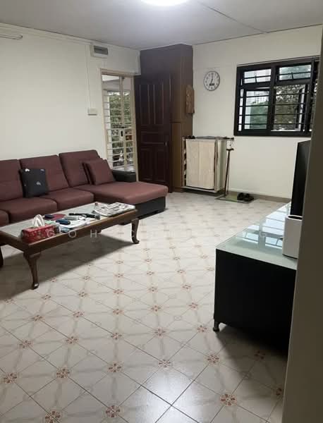 318 Clementi Avenue 4, 318 Clementi Avenue 4, 3 Bedrooms, 980 sqft, HDB Flat For Rent, by Goh Chin Ing, 500145684 - Living Room - PropertyGuru.com.sg