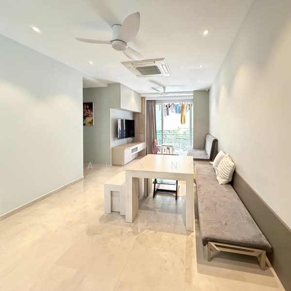 Eden View, 6 Eden Grove, 3 Bedrooms, 980 sqft, Condominium For Sale, by Alex Ng, 500145689 - Living Room - PropertyGuru.com.sg