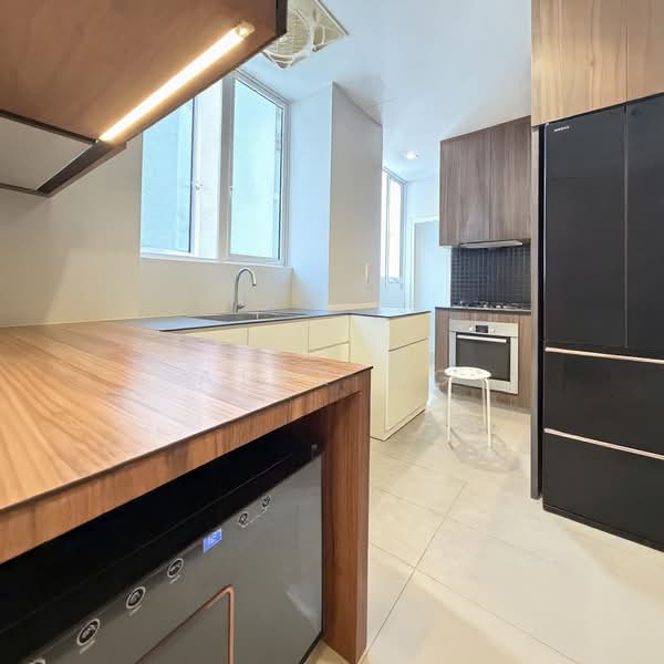 Eden View, 6 Eden Grove, 3 Bedrooms, 980 sqft, Condominium For Sale, by Alex Ng, 500145689 - Kitchen - PropertyGuru.com.sg