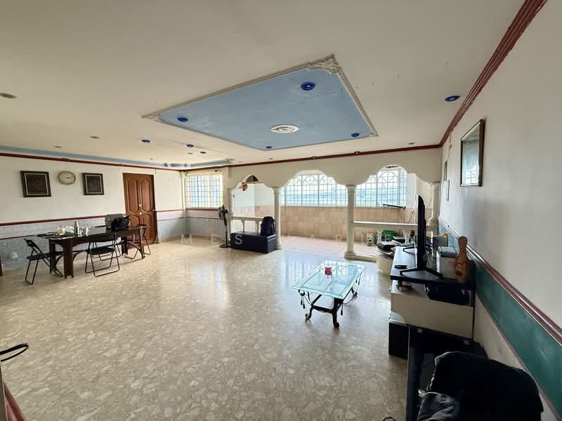 7 Teck Whye Avenue, 7 Teck Whye Avenue, 3 Bedrooms, 1,421 sqft, HDB Flat For Sale, by James Harley, 500145692 - Living Room - PropertyGuru.com.sg