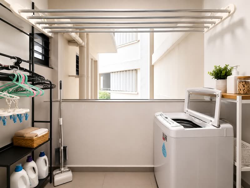464A Bukit Batok West Avenue 8, 464A Bukit Batok West Avenue 8, 3 Bedrooms, 1,216 sqft, HDB Flat For Sale, by Ethan Chong, 500145701 - Balcony - PropertyGuru.com.sg
