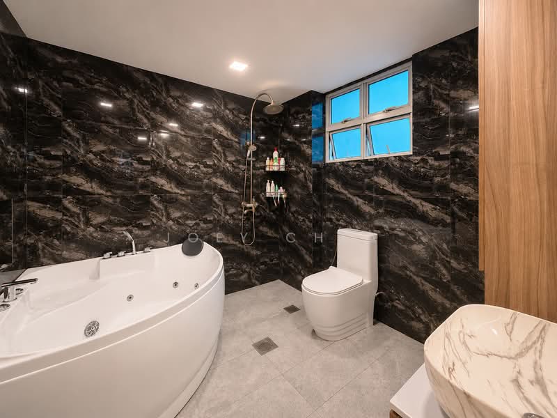 Northoaks, 26 Woodlands Cresent, 3 Bedrooms, 1,604 sqft, Condominium For Sale, by Joey Chua, 500145710 - Master Bathroom - PropertyGuru.com.sg