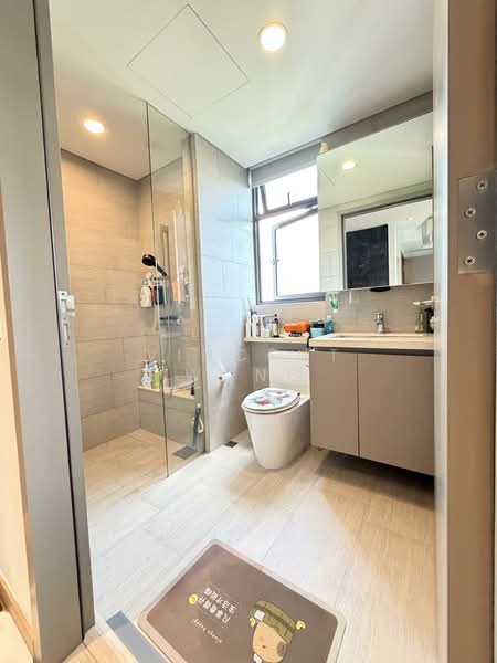 The Criterion, 1 Yishun Street 51, 3 Bedrooms, 893 sqft, Executive Condominium For Rent, by Vincent Wong, 500145712 - Bathroom - PropertyGuru.com.sg