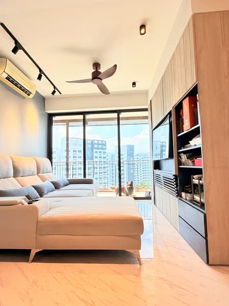 The Criterion, 1 Yishun Street 51, 3 Bedrooms, 893 sqft, Executive Condominium For Rent, by Vincent Wong, 500145712 - Living Room - PropertyGuru.com.sg