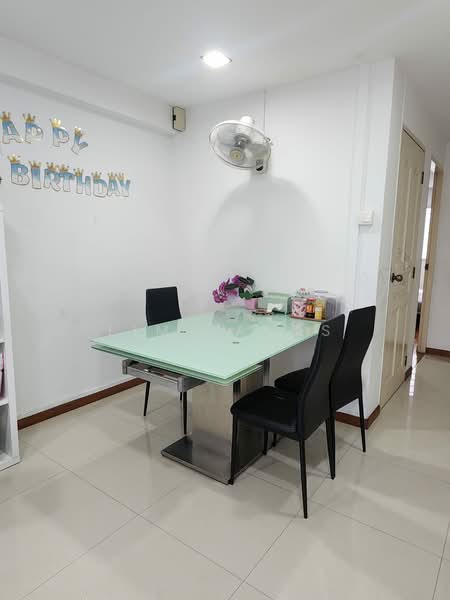 30 Cassia Crescent, 30 Cassia Crescent, 2 Bedrooms, 1,098 sqft, HDB Flat For Rent, by Lim James, 500145724 - Dining Room - PropertyGuru.com.sg