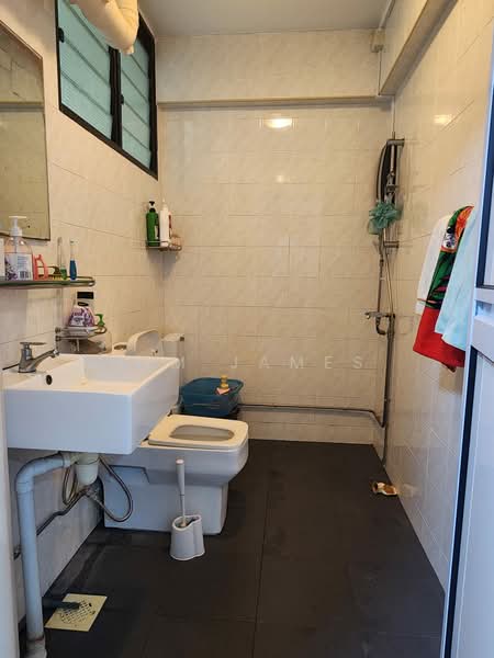 30 Cassia Crescent, 30 Cassia Crescent, 2 Bedrooms, 1,098 sqft, HDB Flat For Rent, by Lim James, 500145724 - Bathroom - PropertyGuru.com.sg