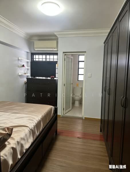 225 Ang Mo Kio Avenue 1, 225 Ang Mo Kio Avenue 1, Room Rental, 200 sqft, HDB Flat For Rent, by Patrick Lim, 500145736 - Master Bedroom with ensuite Bathroom - PropertyGuru.com.sg