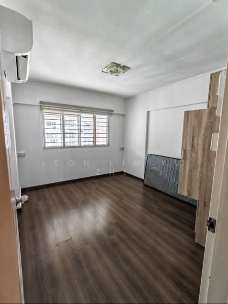 322 Serangoon Avenue 3, 322 Serangoon Avenue 3, 3 Bedrooms, 1,400 sqft, HDB Flat For Rent, by Leon Lim Yu Zhi, 500145743 - Bedroom - PropertyGuru.com.sg