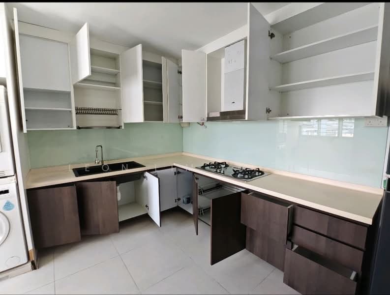 322 Serangoon Avenue 3, 322 Serangoon Avenue 3, 3 Bedrooms, 1,400 sqft, HDB Flat For Rent, by Leon Lim Yu Zhi, 500145743 - Kitchen - PropertyGuru.com.sg