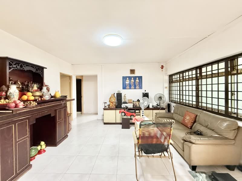 450C Tampines Street 42, 450C Tampines Street 42, 3 Bedrooms, 1,140 sqft, HDB Flat For Sale, by VIVIAN Chan, 500145744 - Living Room - PropertyGuru.com.sg