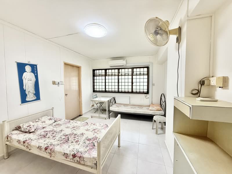 450C Tampines Street 42, 450C Tampines Street 42, 3 Bedrooms, 1,140 sqft, HDB Flat For Sale, by VIVIAN Chan, 500145744 - Master Bedroom - PropertyGuru.com.sg