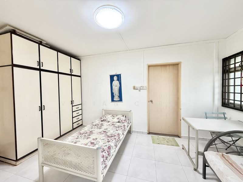 450C Tampines Street 42, 450C Tampines Street 42, 3 Bedrooms, 1,140 sqft, HDB Flat For Sale, by VIVIAN Chan, 500145744 - Master Bedroom - PropertyGuru.com.sg