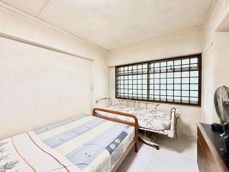 450C Tampines Street 42, 450C Tampines Street 42, 3 Bedrooms, 1,140 sqft, HDB Flat For Sale, by VIVIAN Chan, 500145744 - Bedroom - PropertyGuru.com.sg