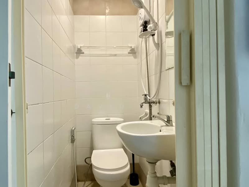 Regent Grove, 50 Choa Chu Kang North 7, Room Rental, 100 sqft, Condominium For Rent, by David Sim, 500145745 - Bathroom - PropertyGuru.com.sg