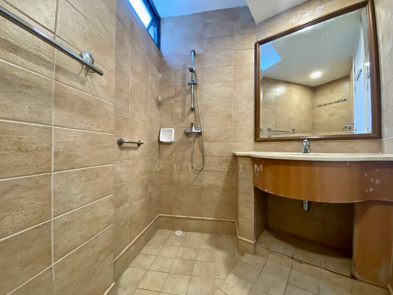 Regent Grove, 50 Choa Chu Kang North 7, Room Rental, 100 sqft, Condominium For Rent, by David Sim, 500145745 - Bathroom - PropertyGuru.com.sg