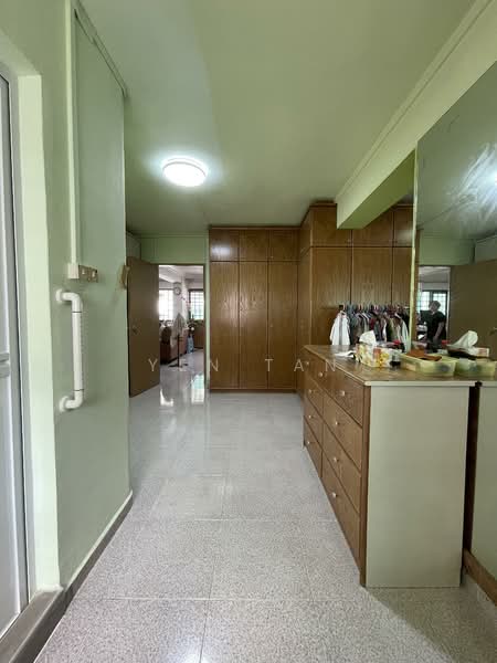 422 Choa Chu Kang Avenue 4, 422 Choa Chu Kang Avenue 4, 3 Bedrooms, 1,119 sqft, HDB Flat For Sale, by Yen Tan, 500145747 - Masterbedroom - PropertyGuru.com.sg