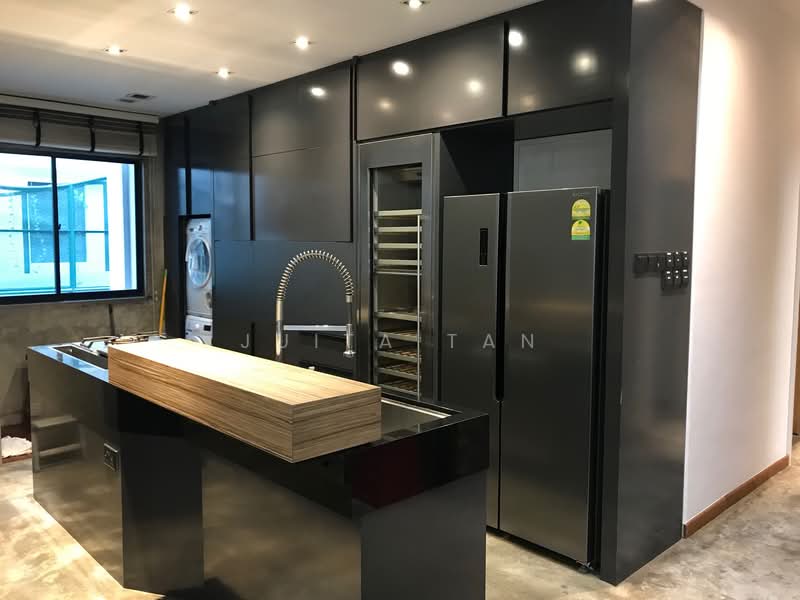Harbourlights, 68 Telok Blangah Road, Room Rental, 130 sqft, Apartment For Rent, by Juita Tan, 500145756 - Kitchen - PropertyGuru.com.sg
