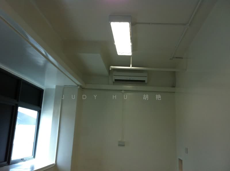 Vertex, 33 Ubi Avenue 3, 1,733 sqft, Light Industrial (B1) For Sale, by Judy Hu 胡艳, 500145757 - Interior - CommercialGuru.com.sg
