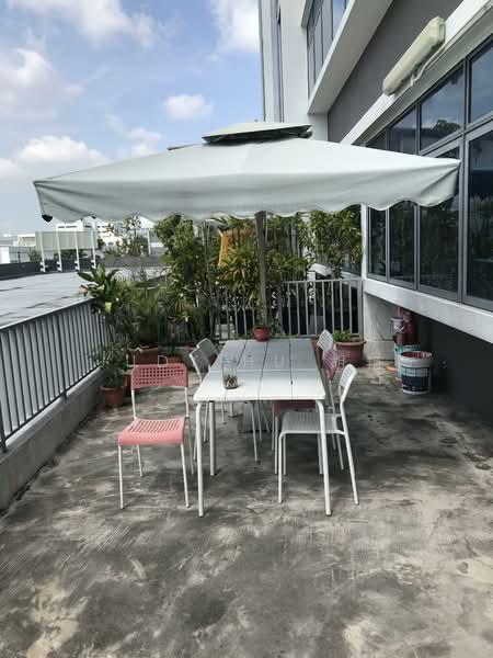 Vertex, 33 Ubi Avenue 3, 1,733 sqft, Light Industrial (B1) For Sale, by Judy Hu 胡艳, 500145757 - Balcony - CommercialGuru.com.sg