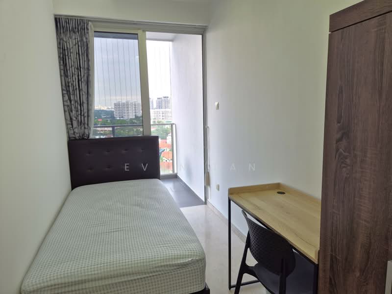 The Parc Condominium, 3 West Coast Walk, Room Rental, 100 sqft, Condominium For Rent, by Evan Tan, 500145761 - Bedroom - PropertyGuru.com.sg