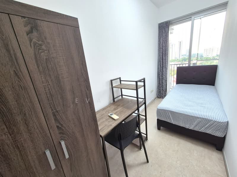 The Parc Condominium, 3 West Coast Walk, Room Rental, 100 sqft, Condominium For Rent, by Evan Tan, 500145763 - Bedroom - PropertyGuru.com.sg