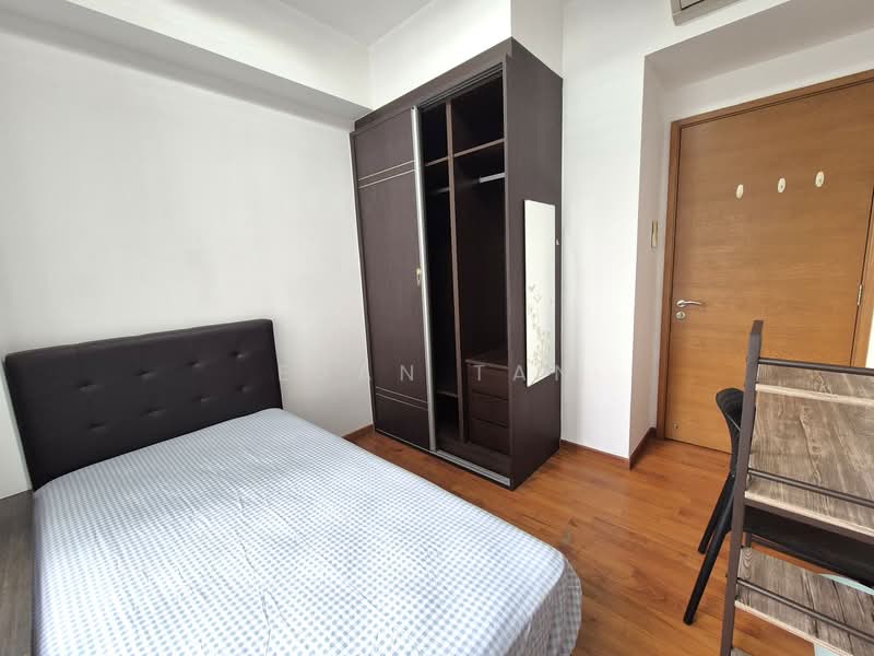 The Parc Condominium, 3 West Coast Walk, Room Rental, 150 sqft, Condominium For Rent, by Evan Tan, 500145765 - Bedroom - PropertyGuru.com.sg