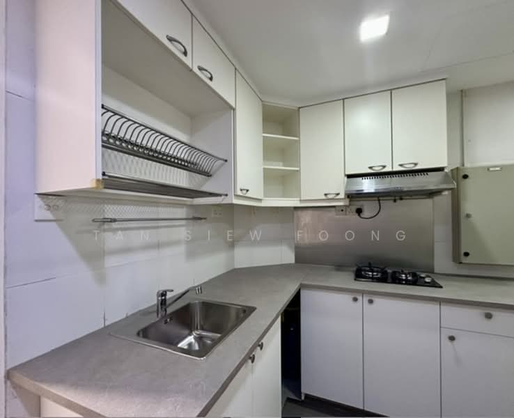The Tanamera, 5 Tanah Merah Kechil Road, 2 Bedrooms, 958 sqft, Condominium For Rent, by Tan Siew Foong, 500145779 - Kitchen - PropertyGuru.com.sg