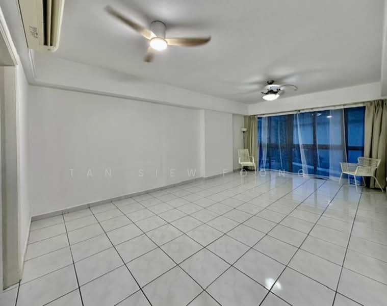 The Tanamera, 5 Tanah Merah Kechil Road, 2 Bedrooms, 958 sqft, Condominium For Rent, by Tan Siew Foong, 500145779 - Living Room - PropertyGuru.com.sg