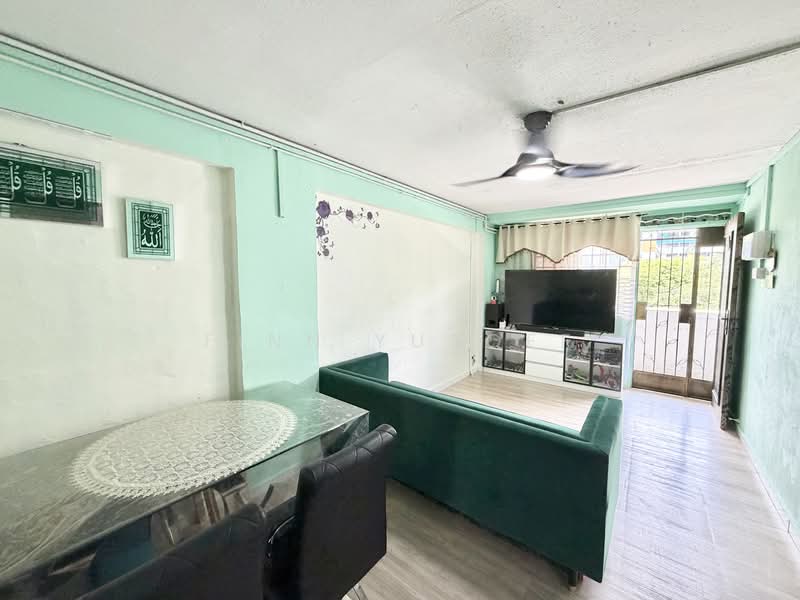 504 Bedok North Street 3, 504 Bedok North Street 3, 2 Bedrooms, 635 sqft, HDB Flat For Sale, by Finn Yusoff, 500145802 - Living Room - PropertyGuru.com.sg