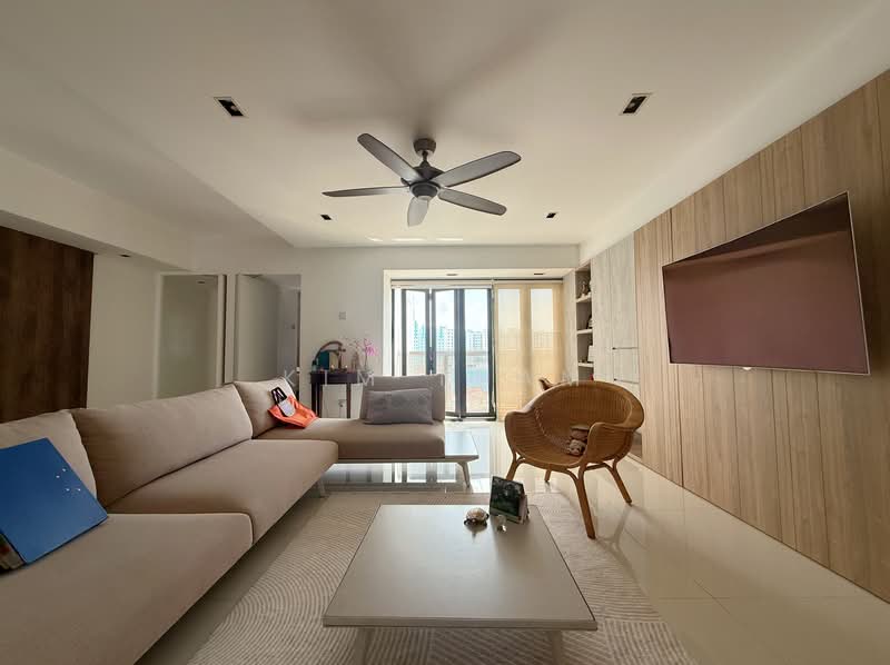 127 Rivervale Street, 127 Rivervale Street, 3 Bedrooms, 1,292 sqft, HDB Flat For Sale, by Kim Tham, 500145803 - Living Room - PropertyGuru.com.sg