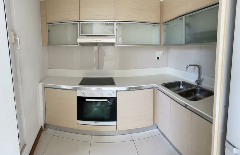 The Sail @ Marina Bay, 6 Marina Boulevard, 4 Bedrooms, 1,680 sqft, Condominium For Sale, by MH Goh, 500145805 - Kitchen - PropertyGuru.com.sg
