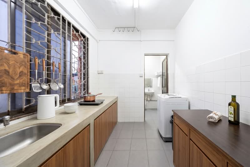 1017 Upper Serangoon Road, 1017 Upper Serangoon Road, 3 Bedrooms, 1,010 sqft, Apartment For Sale, by Denise Seow, 500145808 - Kitchen - PropertyGuru.com.sg