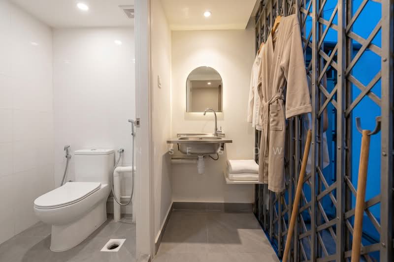 1017 Upper Serangoon Road, 1017 Upper Serangoon Road, 3 Bedrooms, 1,010 sqft, Apartment For Sale, by Denise Seow, 500145808 - Bathroom - PropertyGuru.com.sg