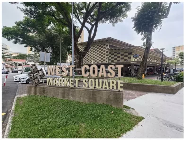 716 Clementi West Street 2, 716 Clementi West Street 2, Room Rental, 150 sqft, HDB Flat For Rent, by Connie Huang, 500145809 - Exterior - PropertyGuru.com.sg