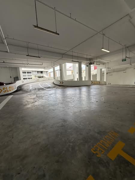 HH @ Kallang, 55 Kallang Pudding Road, 1,927 sqft, Light Industrial (B1) For Rent, by Brian Chng, 500145812 - Car Park - CommercialGuru.com.sg