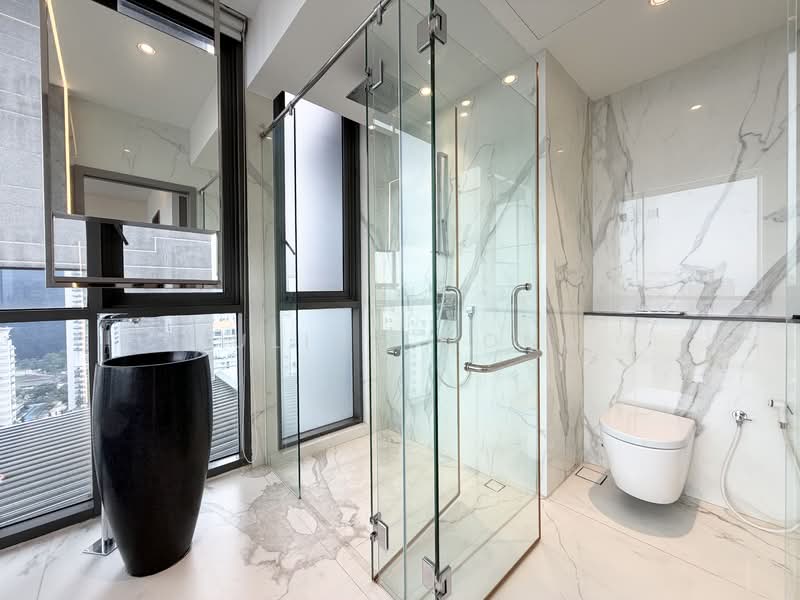 The Viridian, 6 Jalan Ampas, 3 Bedrooms, 3,326 sqft, Condominium For Sale, by Julius Wong, 500145816 - Bathroom - PropertyGuru.com.sg