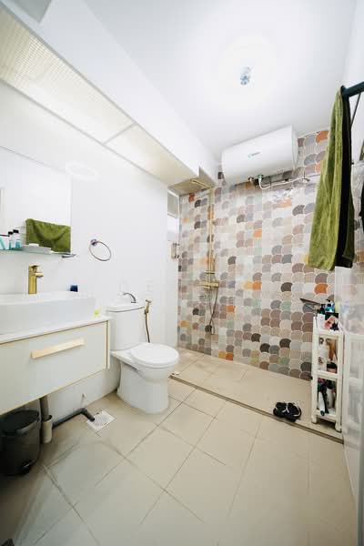 415C Northshore Drive, 415C Northshore Drive, 3 Bedrooms, 1,012 sqft, HDB Flat For Sale, by Derek Woo 吴玮彦, 500145819 - Bathroom - PropertyGuru.com.sg