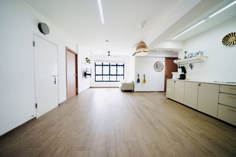 415C Northshore Drive, 415C Northshore Drive, 3 Bedrooms, 1,012 sqft, HDB Flat For Sale, by Derek Woo 吴玮彦, 500145819 - Living Room - PropertyGuru.com.sg